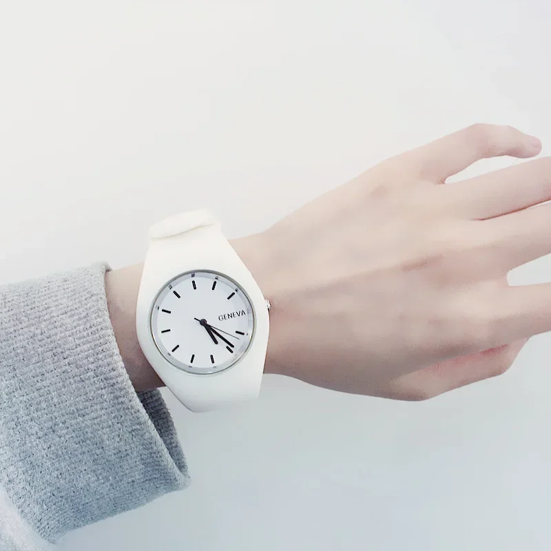 Dress Watch Ultra Thin - Men watch Women Cream Color Ultra-thin
