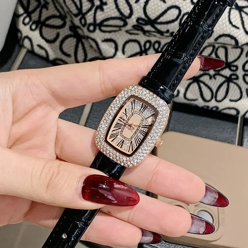 Trendy and fashionable women's - Luxury Watch Leather Strap review and price